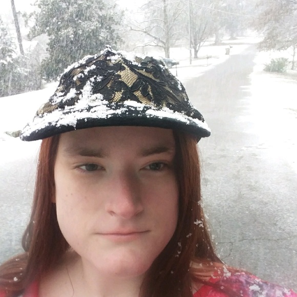 Meet your Posher, Erica - Picture 1 of 1